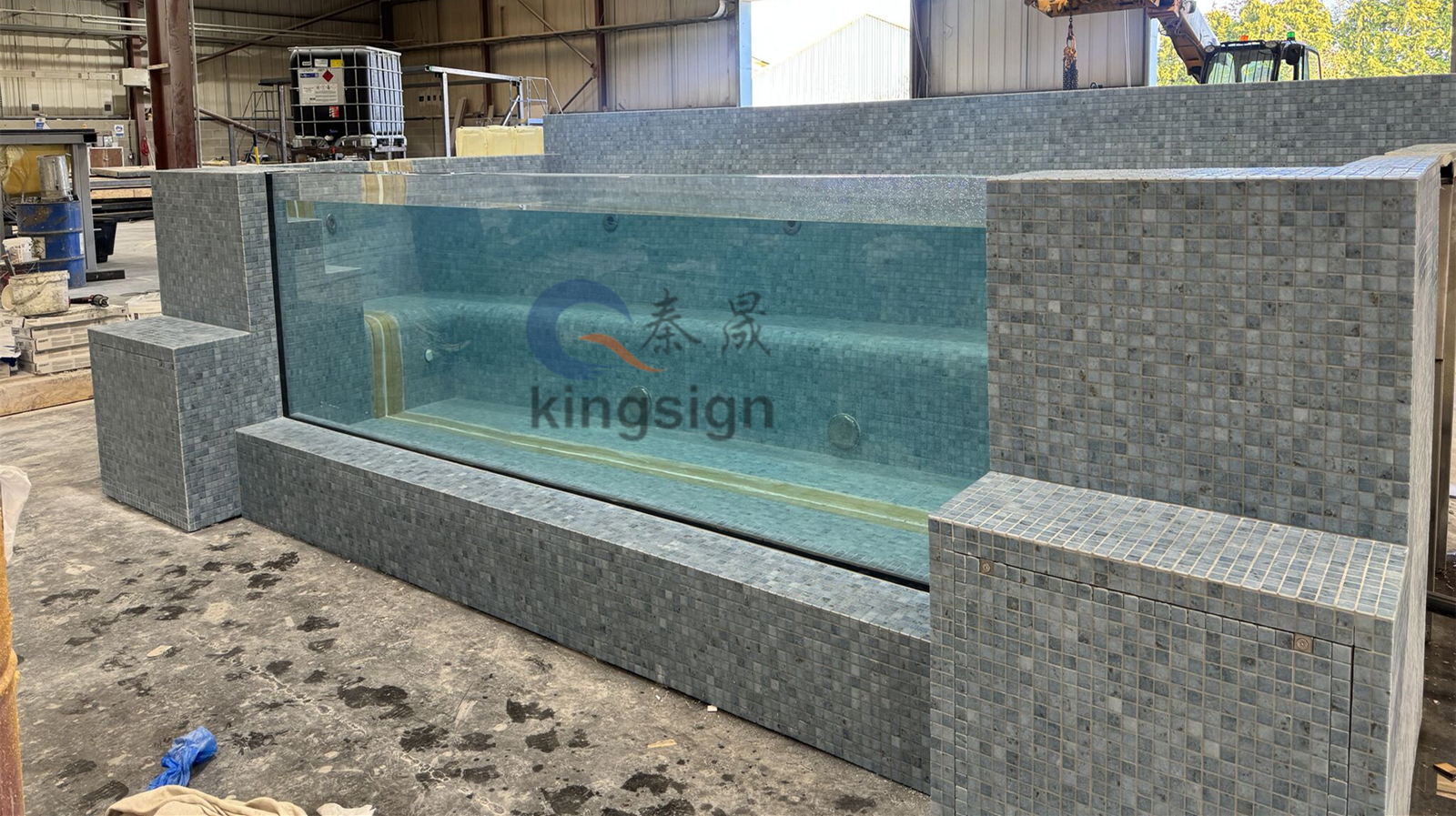 لوحة بلوك أكريليك Kingsign لنافذة حمام السباحة